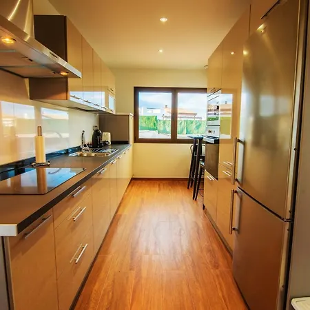 Delicious Golf Villa